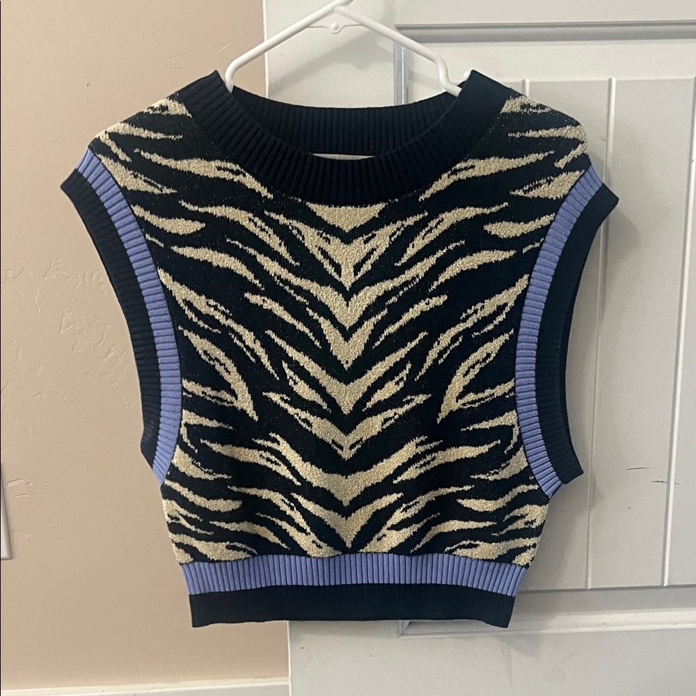 Urban Outfitters Black and Cream Knit Sweater Vest